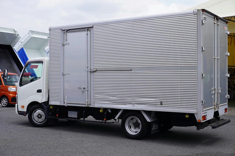 デュトロ　「ワイドロング」　アルミバン　積載２０００ｋｇ　サイドドア　ラッシング３段　バックカメラ　ＥＴＣ２．０　フォグランプ　北村製　５速ＭＴ！5