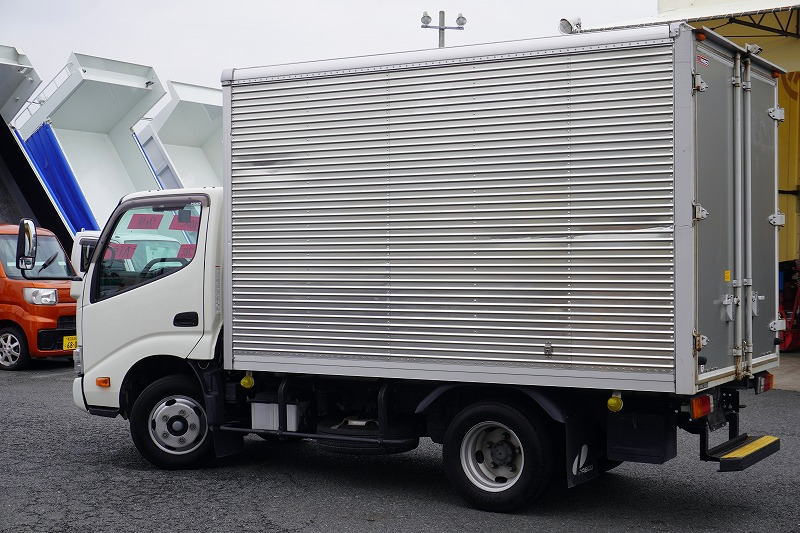 デュトロ　１０尺　アルミバン　積載２０００ｋｇ　ラッシング２段　バックカメラ　社外ナビ　ＥＴＣ　左電格ミラー　ＬＥＤヘッドライト　電動パーキングブレーキ　クリアランスソナー　全高２．８ｍ以下　９０度ストッパー　パブコ製　ＡＴ車！　車検「Ｒ８年２月まで！」5