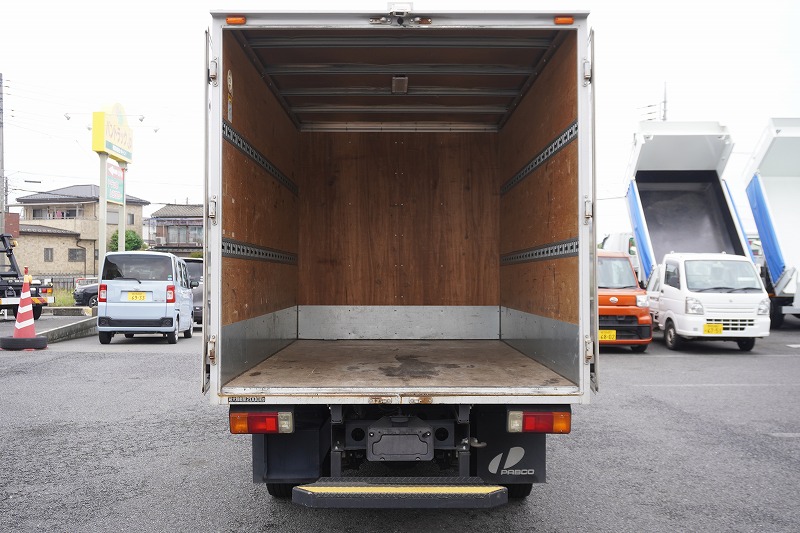 デュトロ　１０尺　アルミバン　積載２０００ｋｇ　ラッシング２段　バックカメラ　社外ナビ　ＥＴＣ　左電格ミラー　ＬＥＤヘッドライト　電動パーキングブレーキ　クリアランスソナー　全高２．８ｍ以下　９０度ストッパー　パブコ製　ＡＴ車！　車検「Ｒ８年２月まで！」15