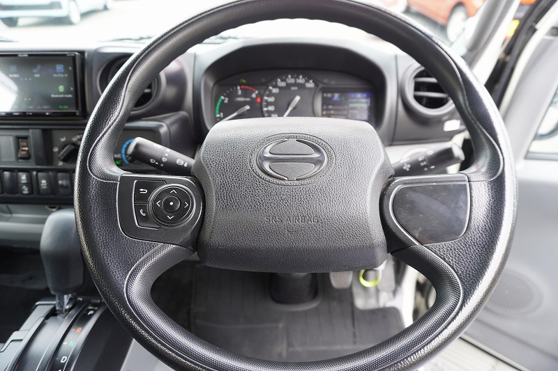 デュトロ　１０尺　アルミバン　積載２０００ｋｇ　ラッシング２段　バックカメラ　社外ナビ　ＥＴＣ　左電格ミラー　ＬＥＤヘッドライト　電動パーキングブレーキ　クリアランスソナー　全高２．８ｍ以下　９０度ストッパー　パブコ製　ＡＴ車！　車検「Ｒ８年２月まで！」24