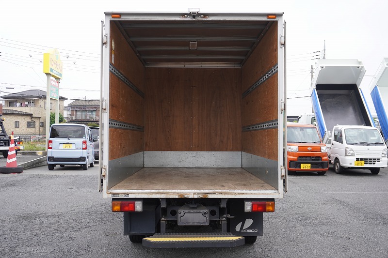 デュトロ　１０尺　アルミバン　積載２０００ｋｇ　ラッシング２段　バックカメラ　社外ナビ　ＥＴＣ　左電格ミラー　ＬＥＤヘッドライト　電動パーキングブレーキ　クリアランスソナー　全高２．８ｍ以下　９０度ストッパー　パブコ製　ＡＴ車！　車検「Ｒ８年２月まで！」15