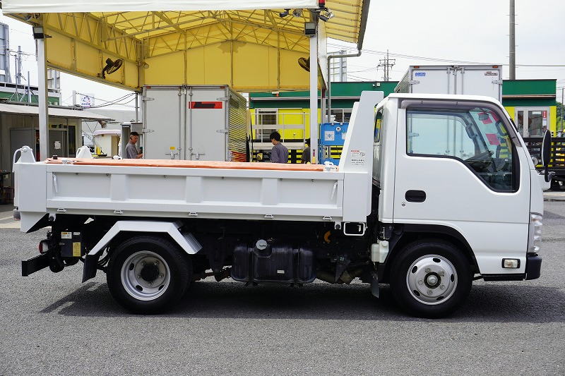 エルフ　「標準幅」　強化　ローダーダンプ　新明和製　三方開　積載３０００ｋｇ　手動コボレーン　ダンプピン　ＥＴＣ　左電格ミラー　ＡＴ車！3