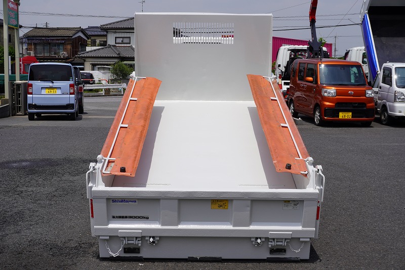 エルフ　「標準幅」　強化　ローダーダンプ　新明和製　三方開　積載３０００ｋｇ　手動コボレーン　ダンプピン　ＥＴＣ　左電格ミラー　ＡＴ車！17