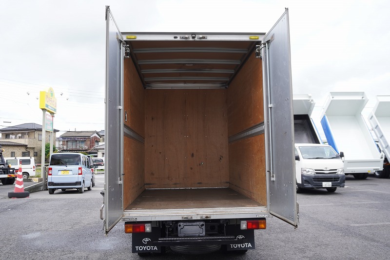 ダイナ　１０尺　アルミバン　積載２０００ｋｇ　ラッシング１段　９０度ストッパー　左電格ミラー　社外ナビ　バックカメラ　ＥＴＣ　衝突軽減ブレーキ　車線逸脱警報　内高２．１５ｍ　トヨタ車体製　ワンオーナー！ＡＴ車！19