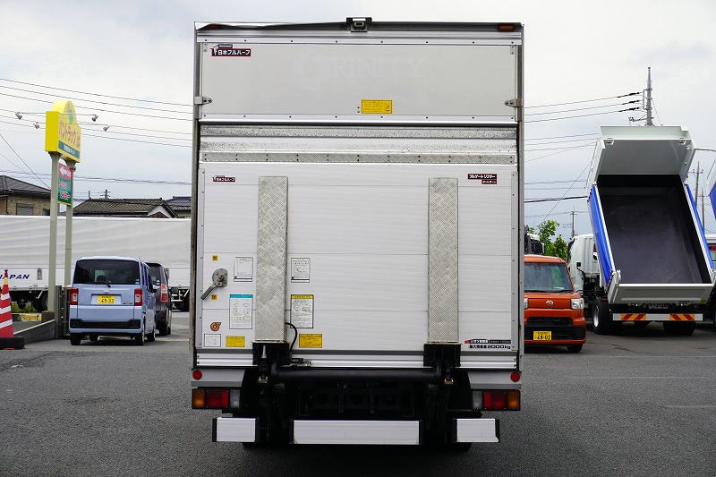 エルフ　「ワイドロング」　アルミバン　積載２０００ｋｇ　跳ね上げ式　パワーゲート　ラッシング２段　バックカメラ　ＥＴＣ　フォグランプ　日本フルハーフ製　ＡＴ車！1