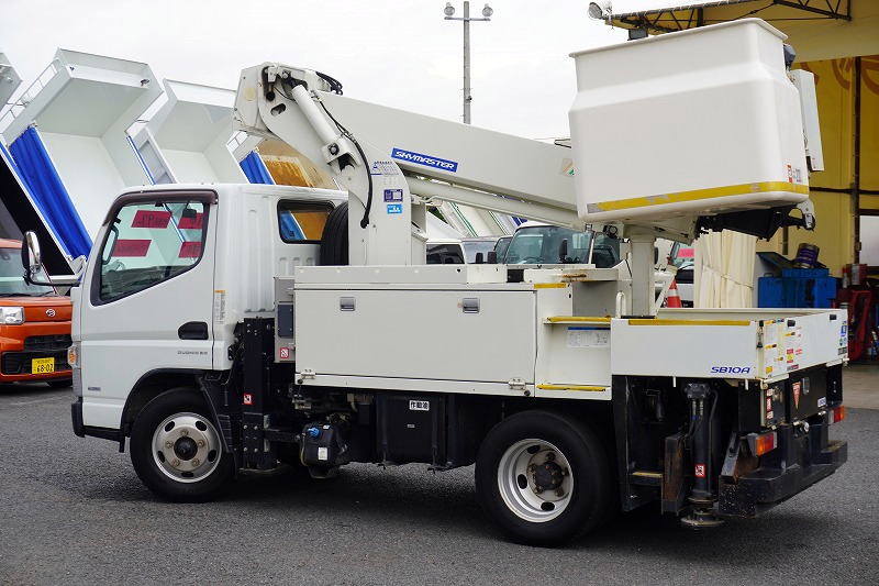キャンター　高所作業車　アイチ製（ＳＢ１０Ａ）　最大地上高９．７ｍ　ＦＲＰバケット　バケット積載荷重２００ｋｇ　積載３００ｋｇ　工具入れ　ジョイスティックタイプ　アワーメーター：３５０５ｈ　左電格ミラー　社外ナビ　バックカメラ　フォグランプ　通信工事仕様！ＡＴ車！5