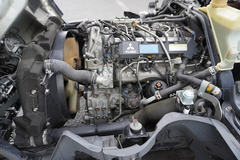 キャンター　高所作業車　アイチ製（ＳＢ１０Ａ）　最大地上高９．７ｍ　ＦＲＰバケット　バケット積載荷重２００ｋｇ　積載３００ｋｇ　工具入れ　ジョイスティックタイプ　アワーメーター：３５０５ｈ　左電格ミラー　社外ナビ　バックカメラ　フォグランプ　通信工事仕様！ＡＴ車！14