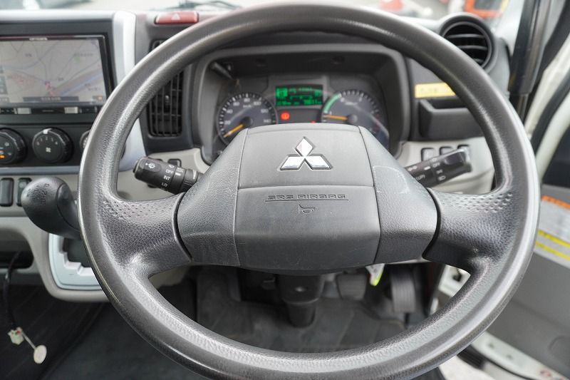 キャンター　高所作業車　アイチ製（ＳＢ１０Ａ）　最大地上高９．７ｍ　ＦＲＰバケット　バケット積載荷重２００ｋｇ　積載３００ｋｇ　工具入れ　ジョイスティックタイプ　アワーメーター：３５０５ｈ　左電格ミラー　社外ナビ　バックカメラ　フォグランプ　通信工事仕様！ＡＴ車！33