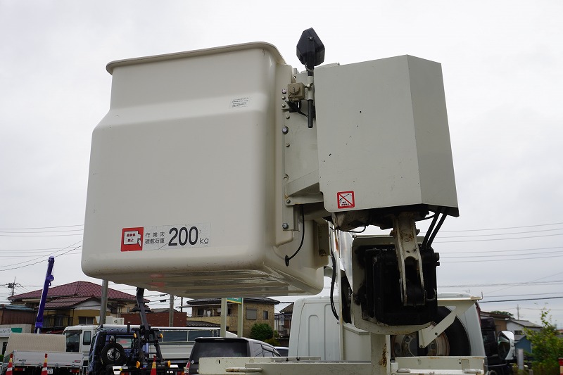 キャンター　高所作業車　アイチ製（ＳＢ１０Ａ）　最大地上高９．７ｍ　ＦＲＰバケット　バケット積載荷重２００ｋｇ　積載３００ｋｇ　工具入れ　ジョイスティックタイプ　アワーメーター：２４５５ｈ　左電格ミラー　社外ナビ　バックカメラ　フォグランプ　通信工事仕様！ＡＴ車！27