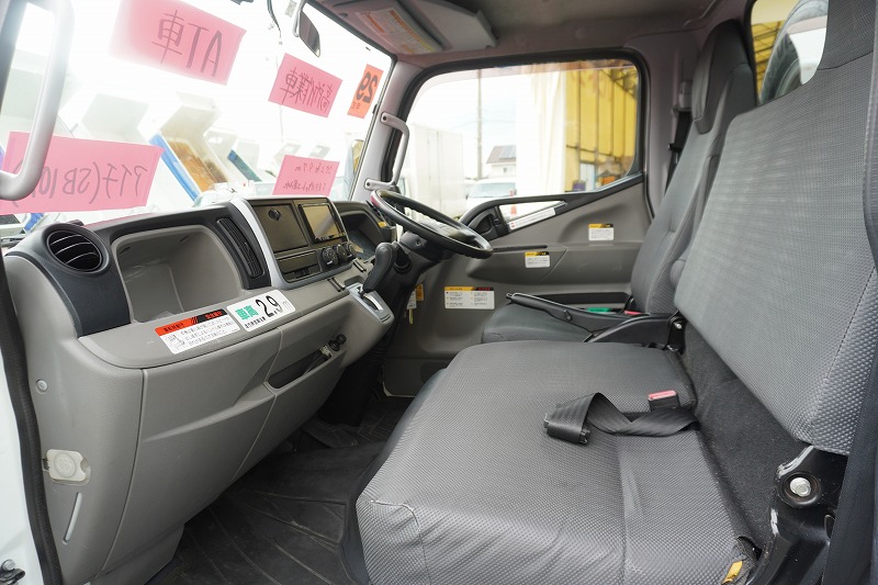 キャンター　高所作業車　アイチ製（ＳＢ１０Ａ）　最大地上高９．７ｍ　ＦＲＰバケット　バケット積載荷重２００ｋｇ　積載３００ｋｇ　工具入れ　ジョイスティックタイプ　アワーメーター：２４５５ｈ　左電格ミラー　社外ナビ　バックカメラ　フォグランプ　通信工事仕様！ＡＴ車！42