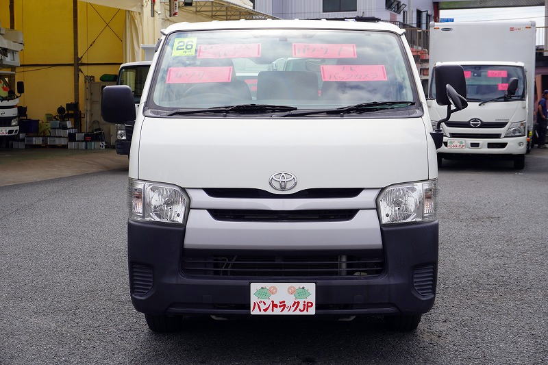 レジアスエース　ロング　ＤＸ　４ドア　ガソリン車　３～６人乗り　トヨタ車体製パワーゲート　荷台板張り　純正ナビ　ワンセグＴＶ　バックカメラ　ＥＴＣ　小窓　キーレス　ワンオーナー！ＡＴ車！0
