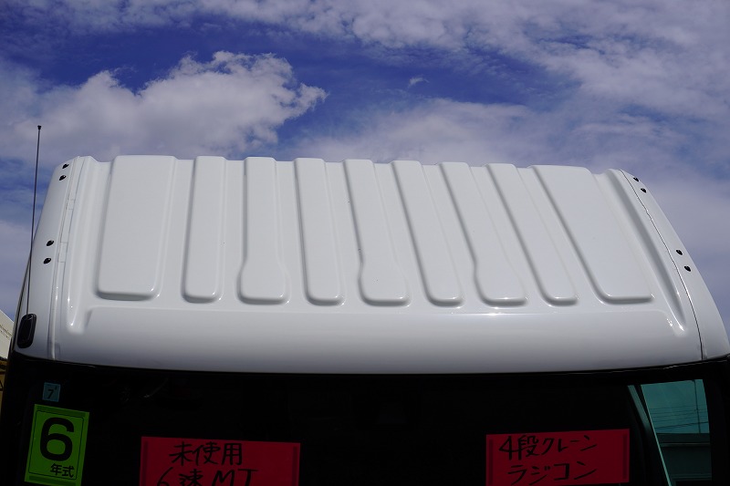 （未使用）　デュトロ　「ワイドロング」　４段クレーン　積載３０００ｋｇ　タダノ製　ラジコン　フックイン　２．９３ｔ吊　セイコーラック　ＬＥＤヘッドライト　フォグランプ　クリアランスソナー　左電格ミラー　ルームミラー型バックカメラ　電動パーキングブレーキ　衝突軽減ブレーキ　車線逸脱警報　６速ＭＴ！車検「Ｒ８年７月まで！」13