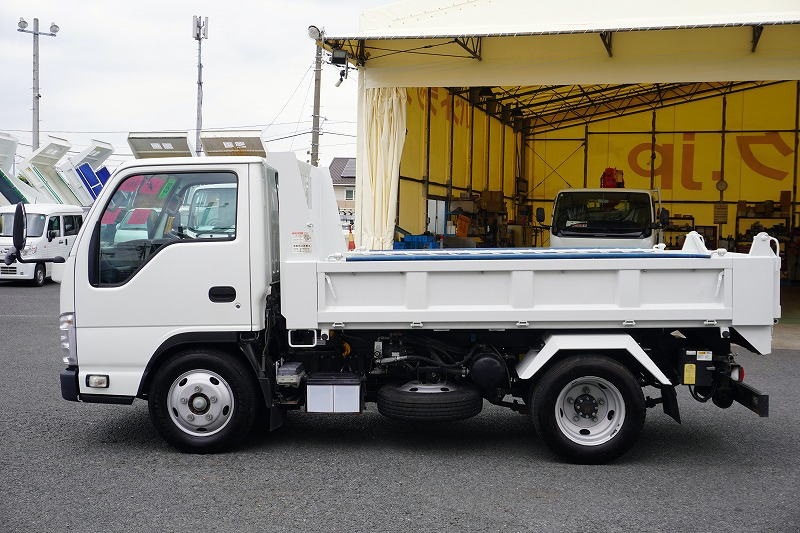 エルフ　「標準幅」　強化　ローダーダンプ　新明和製　三方開　積載３０００ｋｇ　手動コボレーン　スライド用ラジコン　ダンプピン　ＥＴＣ　ＡＴ車！1