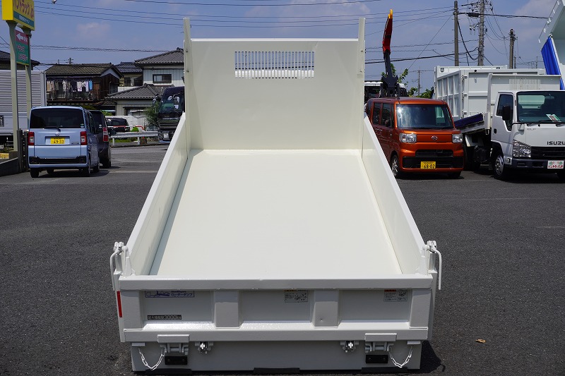 デュトロ　「標準幅」　強化　ローダーダンプ　新明和製　三方開　積載３０００ｋｇ　スライド用ラジコン　ダンプピン　ＬＥＤヘッドライト＆フォグランプ　鳥居ツノ出し　ＥＴＣ２．０　電動パーキングブレーキ　低走行！６速ＭＴ！16