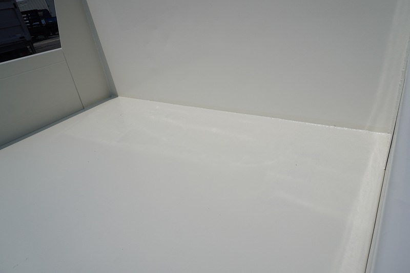 デュトロ　「標準幅」　強化　ローダーダンプ　新明和製　三方開　積載３０００ｋｇ　スライド用ラジコン　ダンプピン　ＬＥＤヘッドライト＆フォグランプ　鳥居ツノ出し　ＥＴＣ２．０　電動パーキングブレーキ　低走行！６速ＭＴ！23
