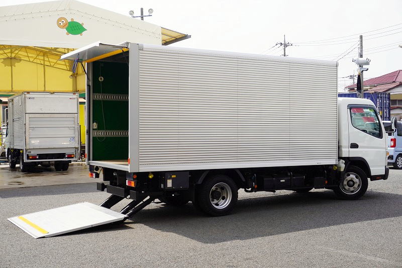 アトラス　「ワイドロング」　アルミバン　積載３０００ｋｇ　跳ね上げ式　パワーゲート　ラッシング２段　バックカメラ　ＥＴＣ　左電格ミラー　フォグランプ　北村製　５速ＭＴ！フロント画像