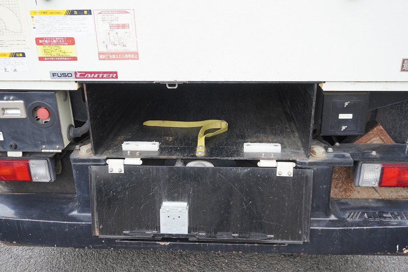 キャンター　高所作業車　アイチ製（ＳＢ１０Ａ）　最大地上高９．７ｍ　ＦＲＰバケット　バケット積載荷重２００ｋｇ　積載３００ｋｇ　工具入れ　ジョイスティックタイプ　アワーメーター：２１００ｈ　左電格ミラー　フォグランプ　通信工事仕様！ＡＴ車！19