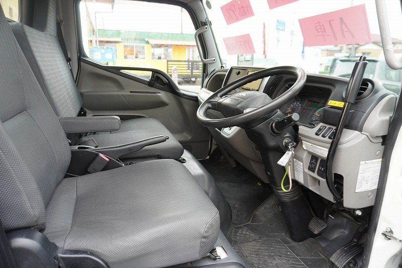 キャンター　高所作業車　アイチ製（ＳＢ１０Ａ）　最大地上高９．７ｍ　ＦＲＰバケット　バケット積載荷重２００ｋｇ　積載３００ｋｇ　工具入れ　ジョイスティックタイプ　アワーメーター：２１００ｈ　左電格ミラー　フォグランプ　通信工事仕様！ＡＴ車！40