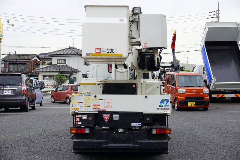 キャンター　高所作業車　アイチ製（ＳＢ１０Ａ）　最大地上高９．７ｍ　ＦＲＰバケット　バケット積載荷重２００ｋｇ　積載３００ｋｇ　工具入れ　ジョイスティックタイプ　アワーメーター：２９３５ｈ　左電格ミラー　社外ナビ　バックカメラ　フォグランプ　通信工事仕様！ＡＴ車！2