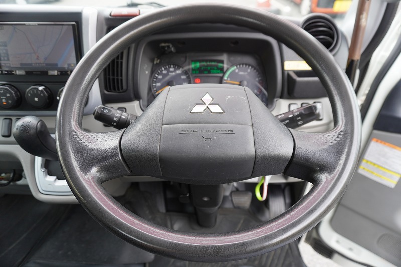 キャンター　高所作業車　アイチ製（ＳＢ１０Ａ）　最大地上高９．７ｍ　ＦＲＰバケット　バケット積載荷重２００ｋｇ　積載３００ｋｇ　工具入れ　ジョイスティックタイプ　アワーメーター：２９３５ｈ　左電格ミラー　社外ナビ　バックカメラ　フォグランプ　通信工事仕様！ＡＴ車！34