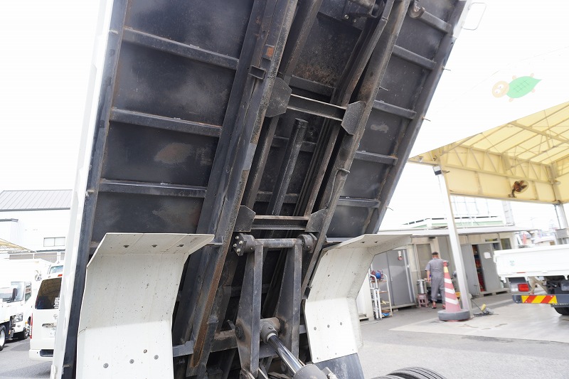エルフ　「ワイド」　強化　ローダーダンプ　新明和製　一方開　積載３７５０ｋｇ　スライド用ラジコン　ＥＴＣ　ダンプピン　壁面フック３対　ＡＴ車！25