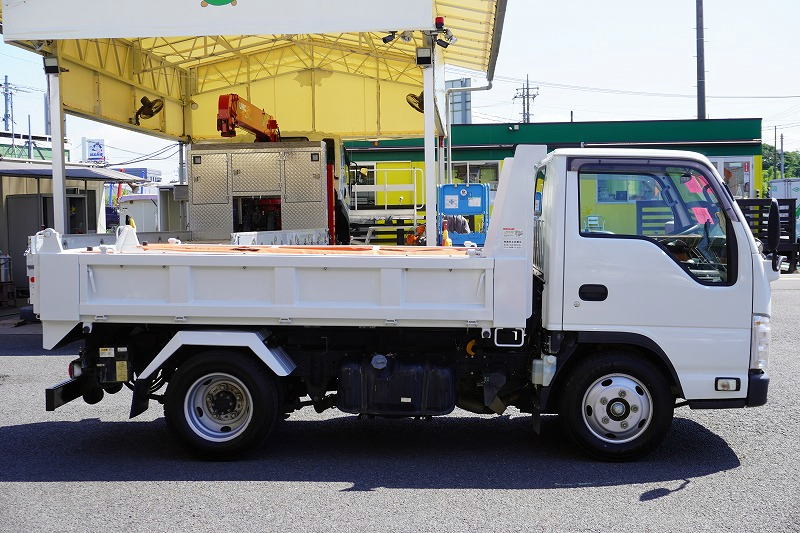 エルフ　「標準幅」　強化　ローダーダンプ　新明和製　三方開　積載３０００ｋｇ　手動コボレーン　ダンプピン　ＥＴＣ　左電格ミラー　坂道発進補助　キーレス　６速ＭＴ！3