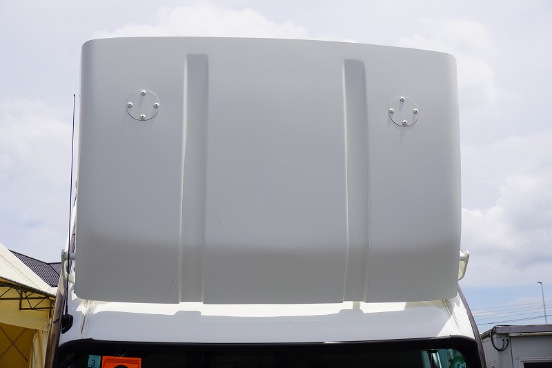 ダイナ　１０尺　パネルバン　積載２０００ｋｇ　サイドドア　跳ね上げ式　垂直パワーゲート　ラッシング２段　左電格ミラー　バックカメラ　社外ナビ　ＥＴＣ　ＬＥＤヘッドライト＆フォグランプ　スマートキー　クリアランスソナー　電動パーキングブレーキ　衝突軽減ブレーキ　車線逸脱警報　北村製　ＡＴ車！13