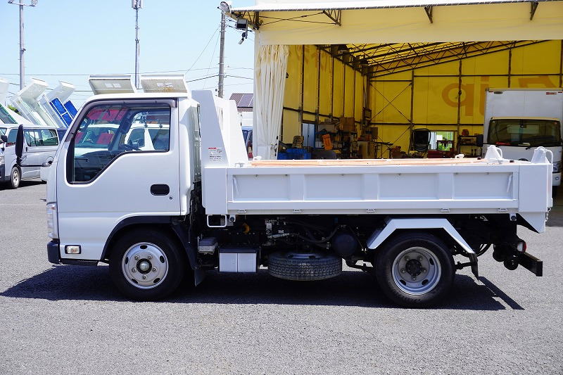 エルフ　「標準幅」　強化　ローダーダンプ　新明和製　三方開　積載３０００ｋｇ　手動コボレーン　ダンプピン　ＥＴＣ　左電格ミラー　坂道発進補助　キーレス　６速ＭＴ！1