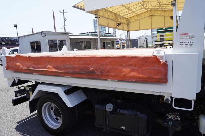 エルフ　「標準幅」　強化　ローダーダンプ　新明和製　三方開　積載３０００ｋｇ　手動コボレーン　ダンプピン　ＥＴＣ　左電格ミラー　ＡＴ車！25