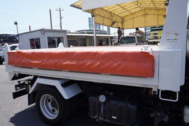 エルフ　「標準幅」　強化　ローダーダンプ　新明和製　三方開　積載３０００ｋｇ　手動コボレーン　ダンプピン　ＥＴＣ　６速ＭＴ！25