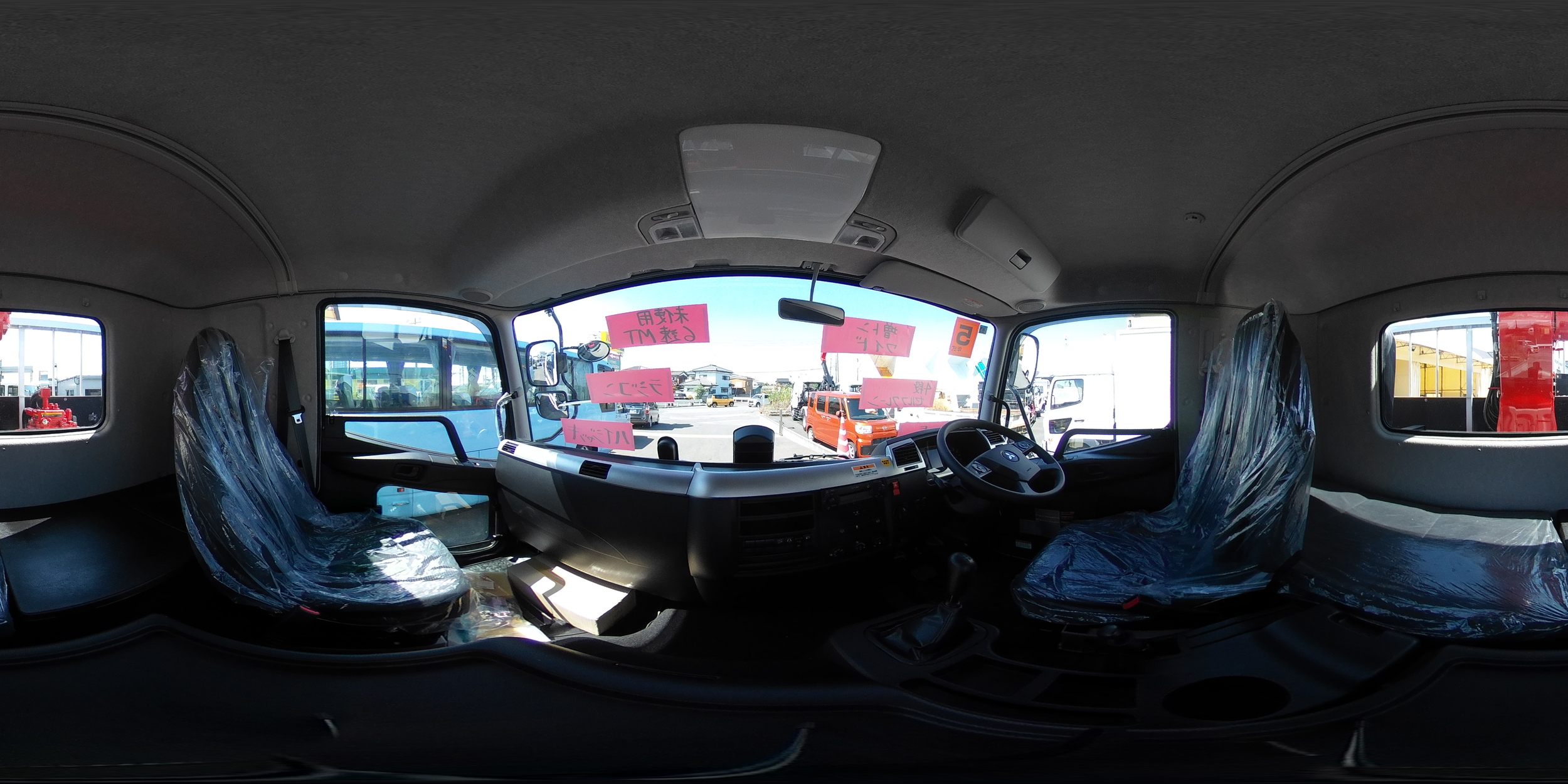 （未使用）　ファイター　増トン　「ワイド　ベッド付き」　４段セルフクレーン　積載７２００ｋｇ　古河ユニック製　ハイジャッキ　アユミ板掛け　アルミブロック　６ｍ長　フックイン　ラジコン　２．９３ｔ吊　坂道発進補助　床フック５対　メッキパーツ　衝突軽減ブレーキ　車線逸脱警報　回送仕様！６速ＭＴ！　車検「Ｒ７年１２月まで！」0