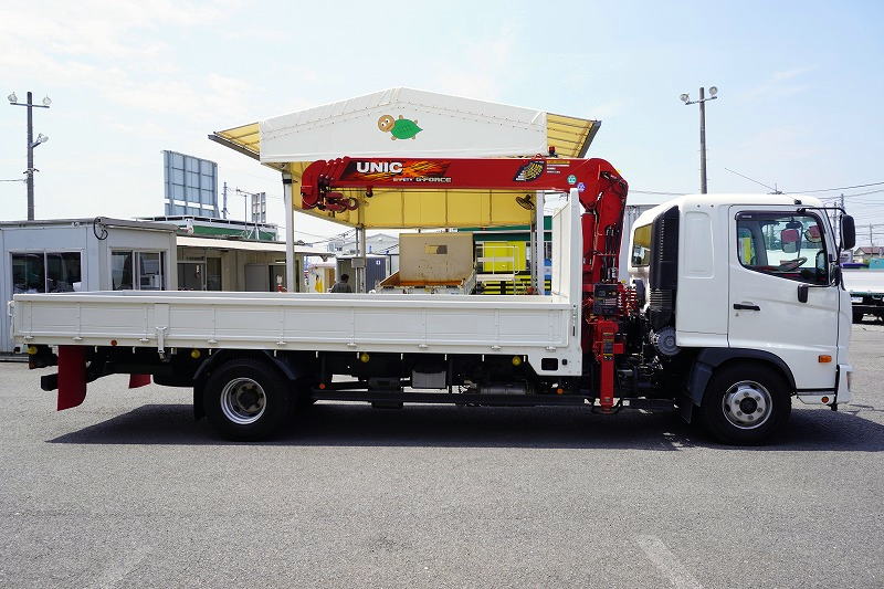 レンジャー　４トン　「標準幅　ベッド付き」　４段クレーン　積載２４００ｋｇ　古河ユニック製　ラジコン　フックイン　２．９３ｔ吊　５．５ｍ長　床フック４対　セイコーラック　鳥居金網張り＆下部鉄板張り　坂道発進補助　ＥＴＣ　６速ＭＴ！低走行！3