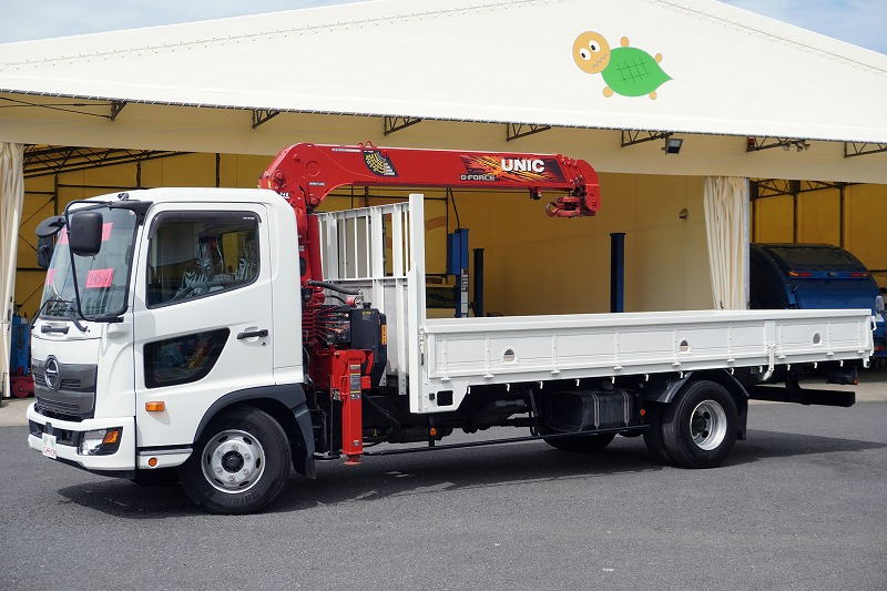 レンジャー　４トン　「ベッドレス」　４段クレーン　積載２４５０ｋｇ　古河ユニック製　５．４ｍ長　ラジコン　フックイン　２．９３ｔ吊　セイコーラック　ロープ穴３対　床フック　ＥＴＣ　坂道発進補助　衝突軽減ブレーキ　車線逸脱警報　６速ＭＴ！フロント画像