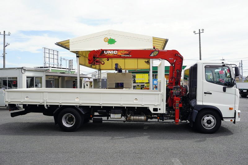 レンジャー　４トン　「ベッドレス」　４段クレーン　積載２４５０ｋｇ　古河ユニック製　５．４ｍ長　ラジコン　フックイン　２．９３ｔ吊　セイコーラック　ロープ穴３対　床フック　ＥＴＣ　坂道発進補助　衝突軽減ブレーキ　車線逸脱警報　６速ＭＴ！3