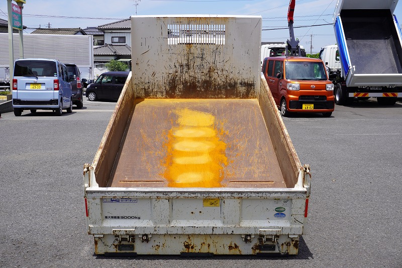 エルフ　「標準幅」　強化　ローダーダンプ　新明和製　三方開　積載３０００ｋｇ　スライド用ラジコン　ダンプピン　ＥＴＣ　坂道発進補助　キーレス　６速ＭＴ！17