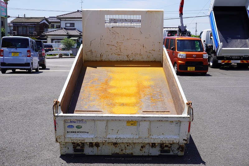 エルフ　「標準幅」　強化　ローダーダンプ　新明和製　三方開　積載３０００ｋｇ　スライド用ラジコン　ダンプピン　ＥＴＣ　坂道発進補助　キーレス　６速ＭＴ！17