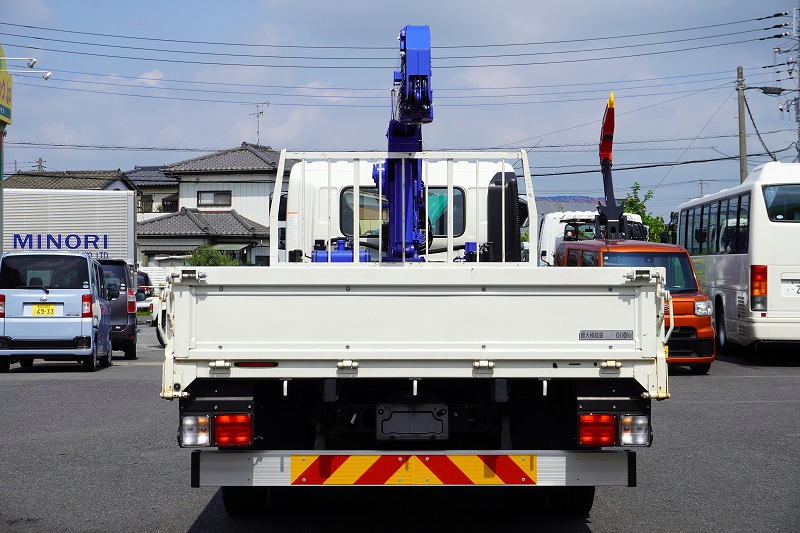 レンジャー　４トン　「標準幅　ベッド付き　ショート」　４段クレーン　積載２１００ｋｇ　タダノ製　５．１ｍ長　ラジコン　フックイン　２．９３ｔ吊　セイコーラック　ロープ穴４対　ＬＥＤヘッドライト＆フォグランプ　坂道発進補助　オートエアコン　ＥＴＣ２．０　衝突軽減ブレーキ　車線逸脱警報　６速ＭＴ！高年式！低走行！！　車検「Ｒ８年４月まで！」3