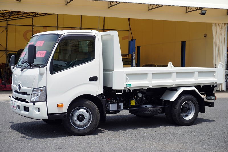 （未使用）　デュトロ　「ワイド」　強化　ローダーダンプ　花見台製　三方開　積載３７００ｋｇ　ダンプピン　左電格ミラー　坂道発進補助　ルームミラー型バックカメラ　クリアランスソナー　ＬＥＤヘッドライト＆フォグランプ　衝突軽減ブレーキ　車線逸脱警報　寒冷地仕様　６速ＭＴ！車検「Ｒ８年７月まで！」7