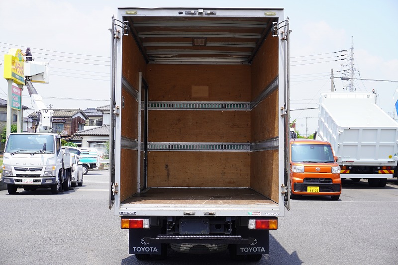 ダイナ　１０尺　アルミバン　積載２０００ｋｇ　サイドドア　ラッシング２段　床フック３対　９０度ストッパー　バックカメラ　ＥＴＣ　左電格ミラー　トヨタ車体製　ＡＴ車！16