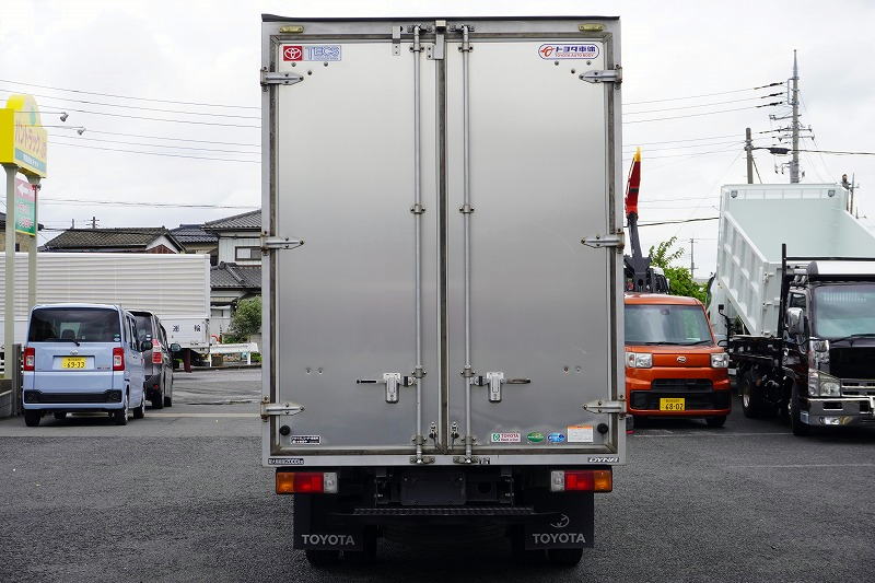 ダイナ　１０尺　アルミバン　積載２０００ｋｇ　サイドドア　ラッシング２段　床フック３対　９０度ストッパー　バックカメラ　ＥＴＣ　左電格ミラー　ＬＥＤヘッドライト　スマートキー　電動パーキングブレーキ　トヨタ車体製　ワンオーナー！ＡＴ車！2