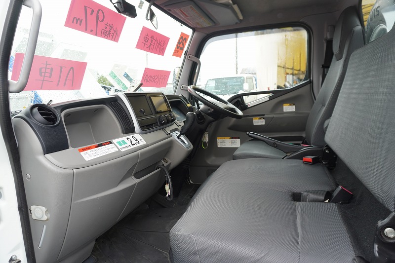 キャンター　高所作業車　アイチ製（ＳＢ１０Ａ）　最大地上高９．７ｍ　ＦＲＰバケット　バケット積載荷重２００ｋｇ　積載３００ｋｇ　工具入れ　ジョイスティックタイプ　アワーメーター：２１３５ｈ　左電格ミラー　社外ナビ　バックカメラ　フォグランプ　通信工事仕様！ＡＴ車！42