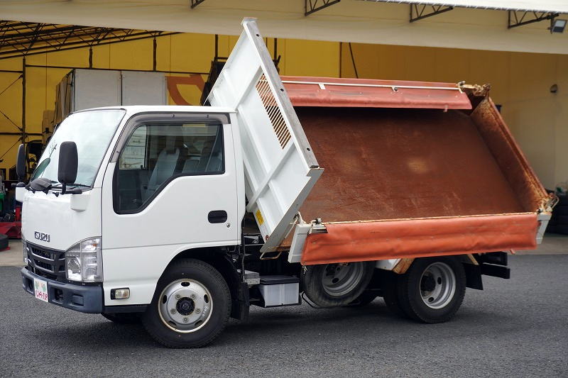 エルフ　強化　三転ダンプ　新明和製　積載２０００ｋｇ　三方開　手動コボレーン　リアダンプピン　鳥居アングル補強　左電格ミラー　坂道発進補助　ＥＴＣ　６速ＭＴ！