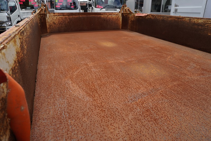 エルフ　強化　三転ダンプ　新明和製　積載２０００ｋｇ　三方開　手動コボレーン　リアダンプピン　鳥居アングル補強　左電格ミラー　坂道発進補助　ＥＴＣ　６速ＭＴ！19