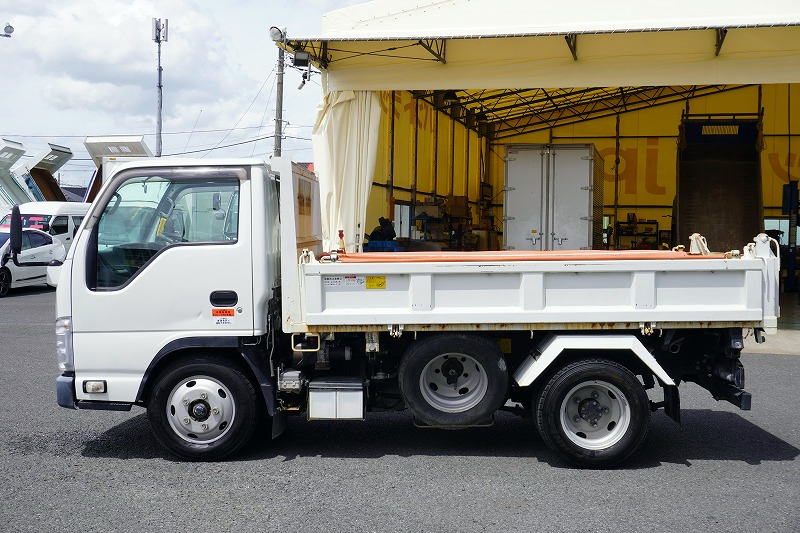 エルフ　強化　三転ダンプ　新明和製　積載３０００ｋｇ　三方開　手動コボレーン　運転席側アオリ油圧開閉式　リアダンプピン　鳥居アングル補強　左電格ミラー　ＥＴＣ　ＡＴ車！1