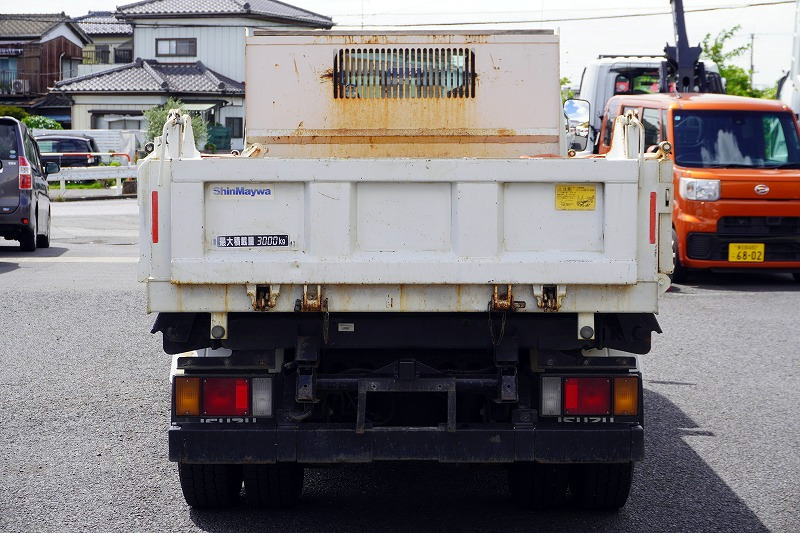 エルフ　強化　三転ダンプ　新明和製　積載３０００ｋｇ　三方開　手動コボレーン　運転席側アオリ油圧開閉式　リアダンプピン　鳥居アングル補強　左電格ミラー　ＥＴＣ　ＡＴ車！2