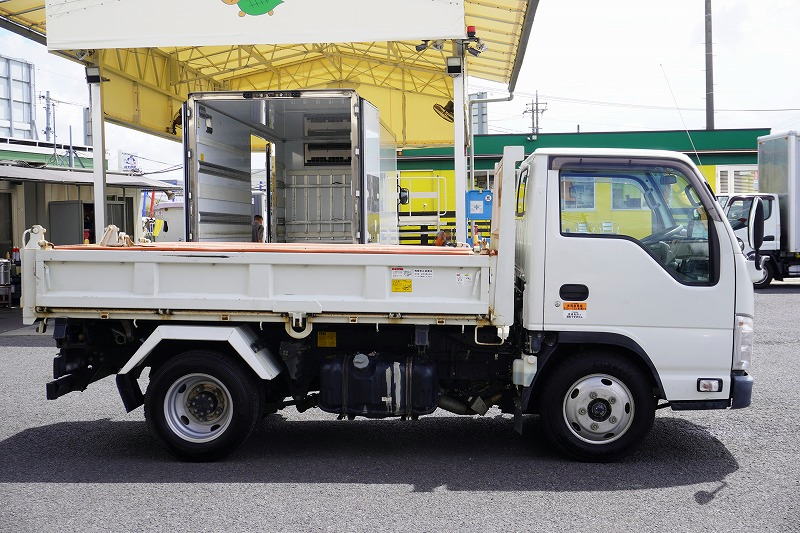 エルフ　強化　三転ダンプ　新明和製　積載３０００ｋｇ　三方開　手動コボレーン　運転席側アオリ油圧開閉式　リアダンプピン　鳥居アングル補強　左電格ミラー　ＥＴＣ　ＡＴ車！3
