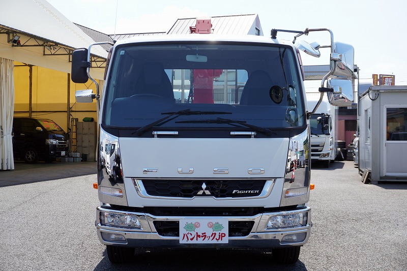 ファイター　増トン　「標準幅　ベッド付」　４段クレーン　セーフティローダー　ウインチ付き　積載６５００ｋｇ　古河ユニック製　２．９３ｔ吊　ラジコン　フックイン　差し違いアウトリガー　５．８ｍ長　リア油圧ゲート　荷台シマ板張り　スタンション穴　床フック　ＥＴＣ　メッキパーツ　６速ＭＴ！車検「Ｒ７年１０月まで！」0