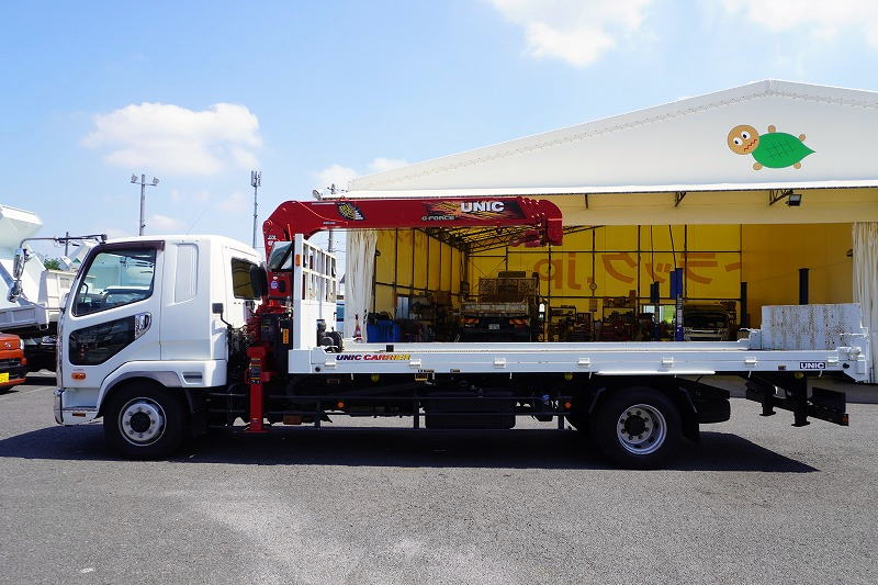 ファイター　増トン　「標準幅　ベッド付」　４段クレーン　セーフティローダー　ウインチ付き　積載６５００ｋｇ　古河ユニック製　２．９３ｔ吊　ラジコン　フックイン　差し違いアウトリガー　５．８ｍ長　リア油圧ゲート　荷台シマ板張り　スタンション穴　床フック　ＥＴＣ　メッキパーツ　６速ＭＴ！車検「Ｒ７年１０月まで！」1