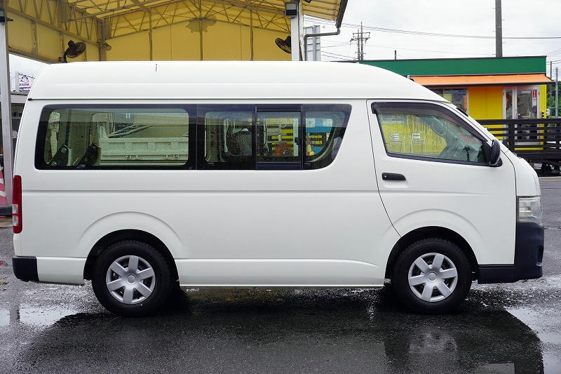 ハイエース　ロング　ＤＸ　４ドア　「ハイルーフ」　ガソリン車　３人乗り　トヨタ車体製パワーゲート　荷台板張り　ＥＴＣ　小窓　ワンオーナー！ＡＴ車！3