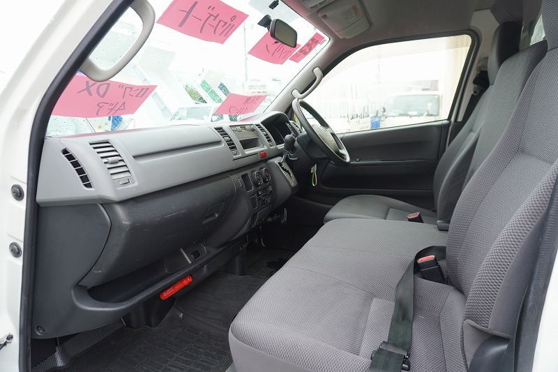 ハイエース　ロング　ＤＸ　４ドア　「ハイルーフ」　ガソリン車　３人乗り　トヨタ車体製パワーゲート　荷台板張り　ＥＴＣ　小窓　ワンオーナー！ＡＴ車！32
